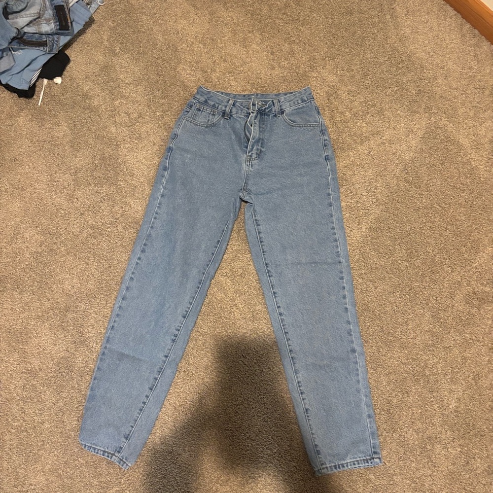 SHEIN Light Blue Straight Leg Jeans